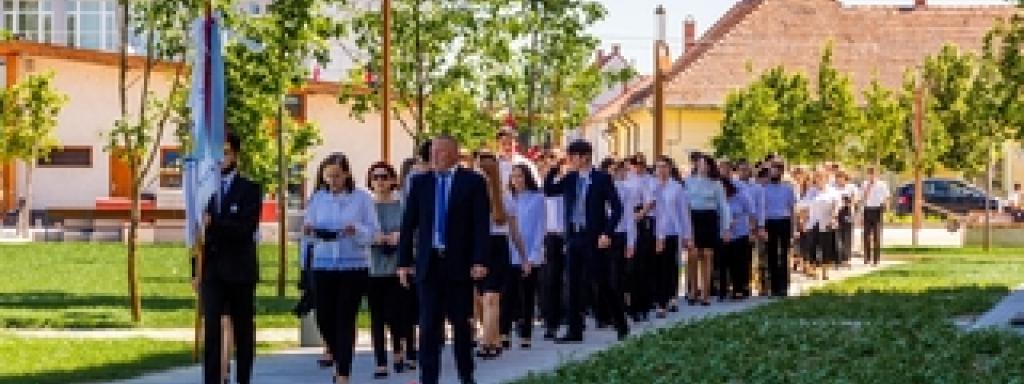 Az utolsó hetek a Tomoriban